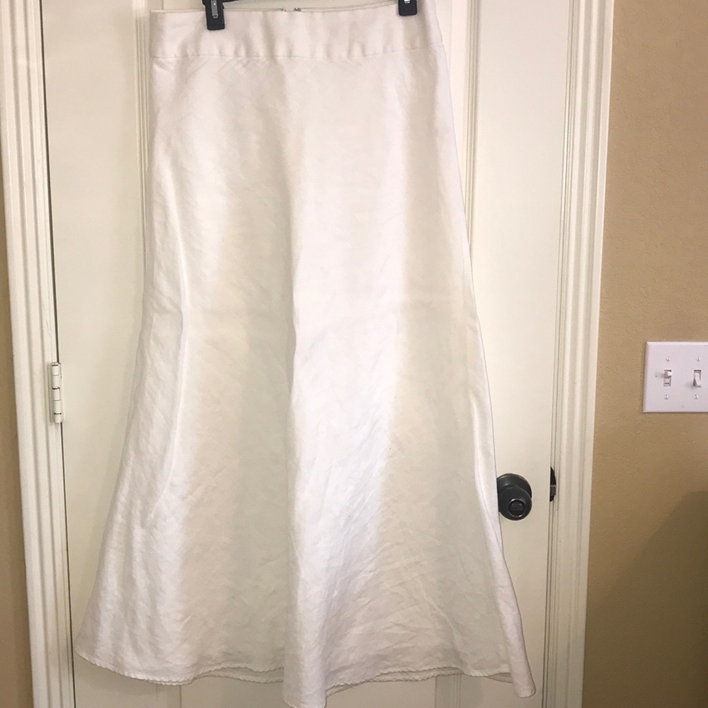 Banana Republic Maxi Skirt with zipper. Size 10